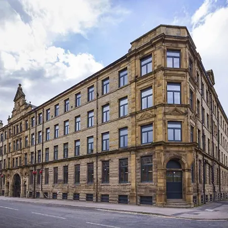 5-bedroom Luxury Duplex Penthouse Apartment Bradford (West Yorkshire)