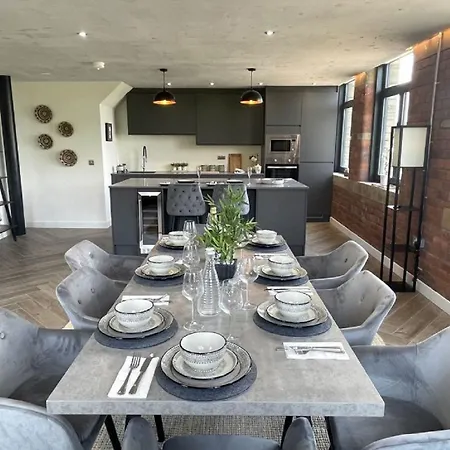 Apartment 5-bedroom Luxury Duplex Penthouse