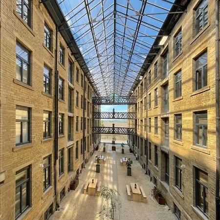 شقة 5-bedroom Luxury Duplex Penthouse برادفورد