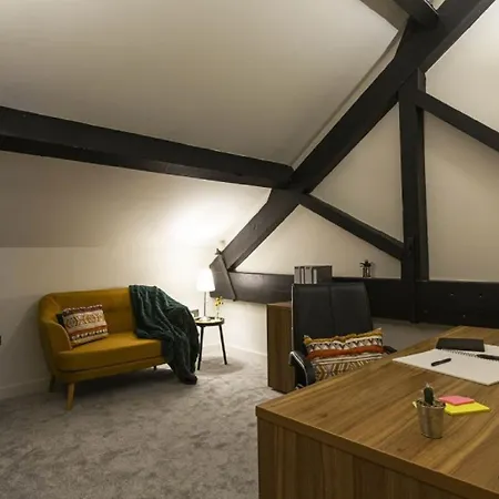 5-bedroom Luxury Duplex Penthouse * Bradford (West Yorkshire)