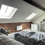 5-bedroom Luxury Duplex Penthouse Apartment
